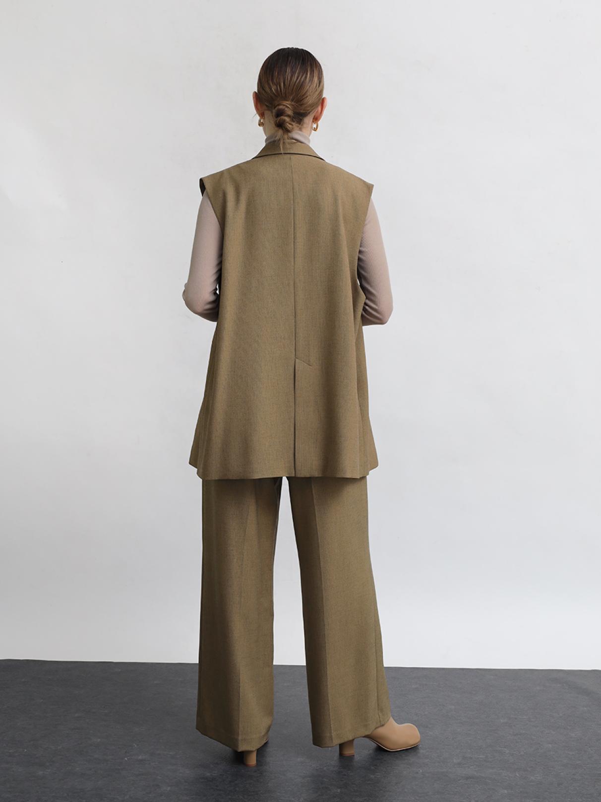 即発送！美品ヤマダヤAga ジレ&パンツセット Agaのベスト/ジレの商品一覧｜ファッション通販のYAMADAYA STORE