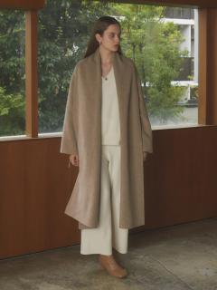 ベージュ　172cm