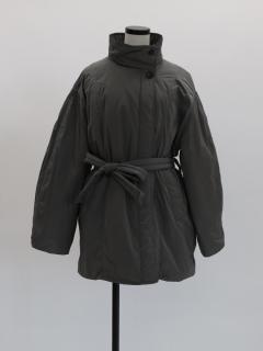 チャコールグレー