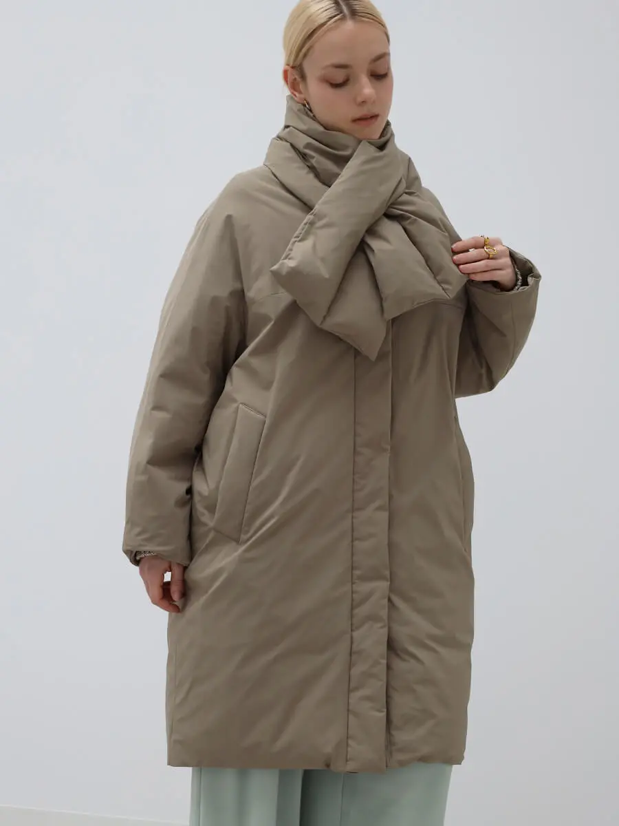 ヤマダヤ　アーガ　Aga カーキ ダウンコート　ロングコート9号 マフラー付きダウンロングコート - Aga - Aga｜YAMADAYA STORE