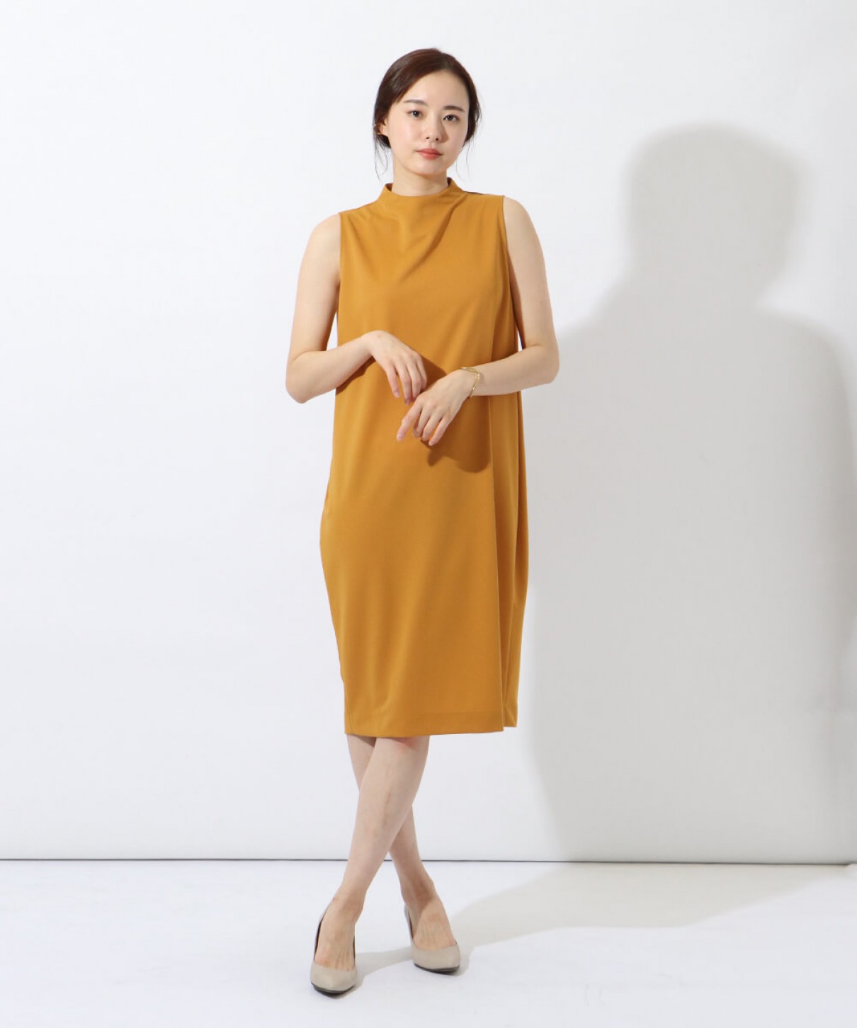 カットジョーゼットボトルネックワンピース Aga Yamadaya Onlinestore