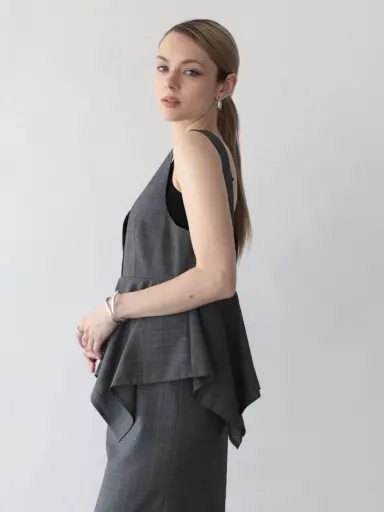 新品タグ付き♪　Ample　異素材パネルデニムジャンパースカート　ヤマダヤ　М and myera ブラックデニムジャンスカ｜and myera[アンドマイラ
