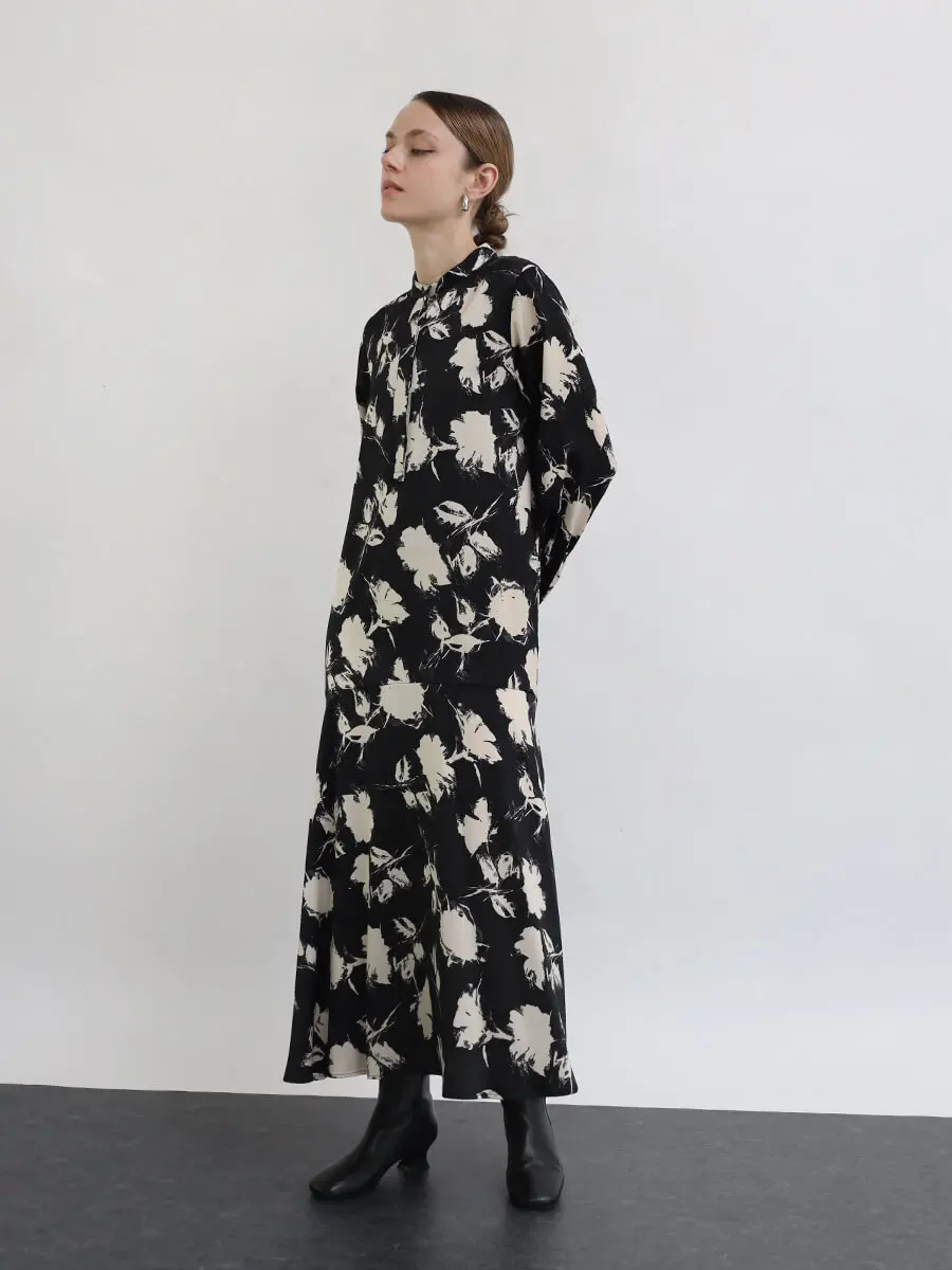 SCOT CLUB - 【未使用タグ付】Aga 幾何学模様 フレアワンピース グレー