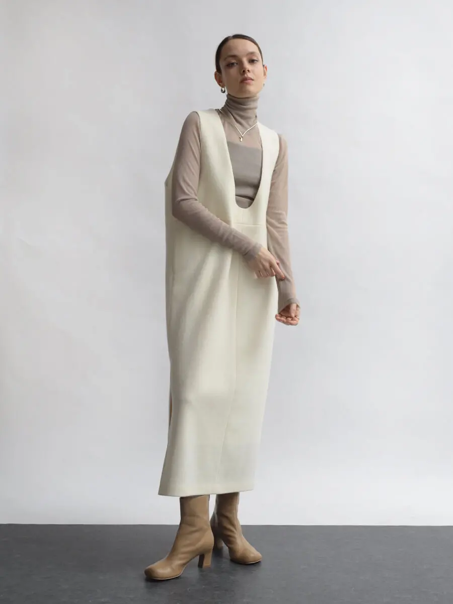 圧縮ウールUネックワンピース - Aga×NORITAKE - Aga｜YAMADAYA STORE