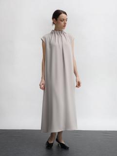 ベージュ　170cm