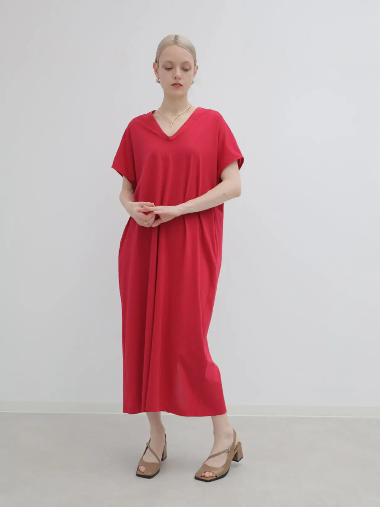 Vネックジャージーワンピース - Aga×NORITAKE - Aga｜YAMADAYA STORE