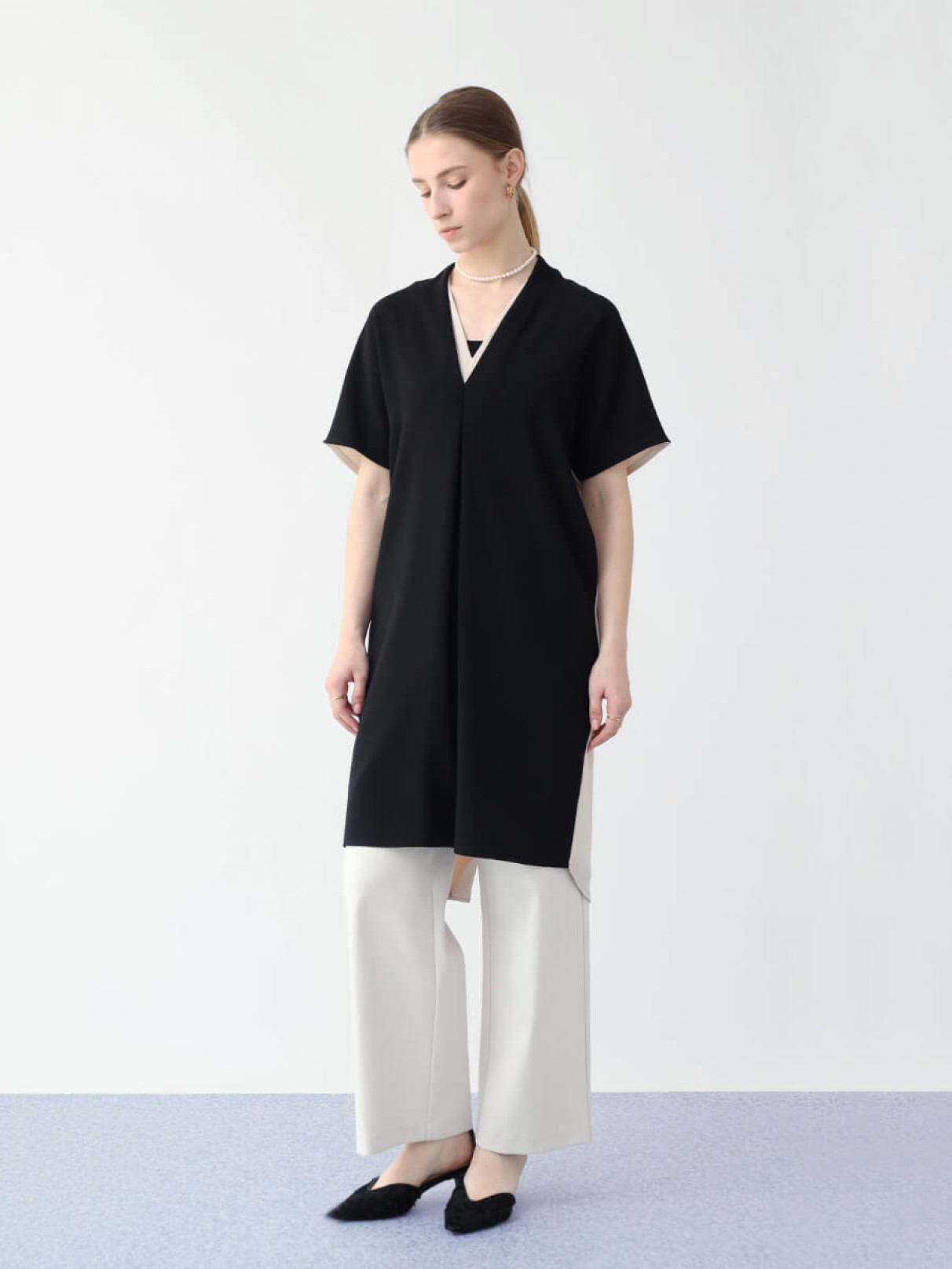 うぴねこ新品YAMADAYA Aga レーヨン混 ウェーブタックワンピース 二重Ⅴネックバイカラーワンピース - Aga - Aga｜YAMADAYA STORE