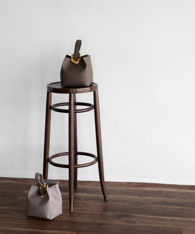 nouerxショルダーバッグ