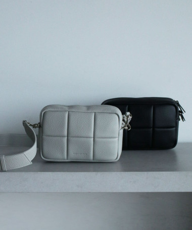 ADD CULUMNxショルダーバッグ