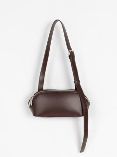 ダークブラウン