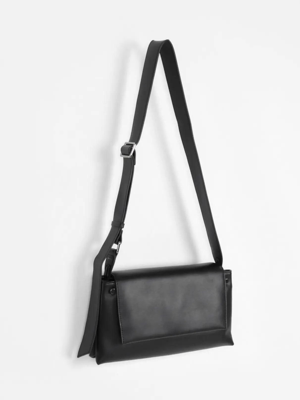 ワイドフラップショルダーバッグ - Aga - Aga｜YAMADAYA STORE