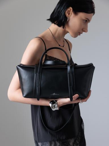 Agaxショルダーバッグ