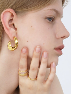 ニュアンスオーバルフープピアス - nouer - Aga｜YAMADAYA STORE
