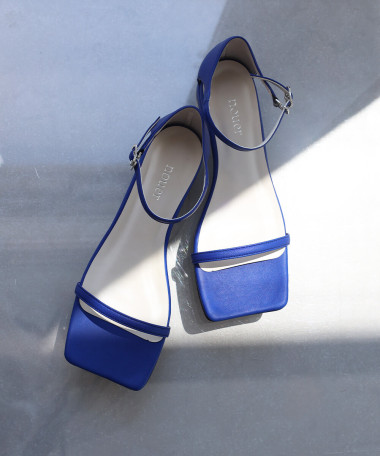 nouerxサンダル/ミュール