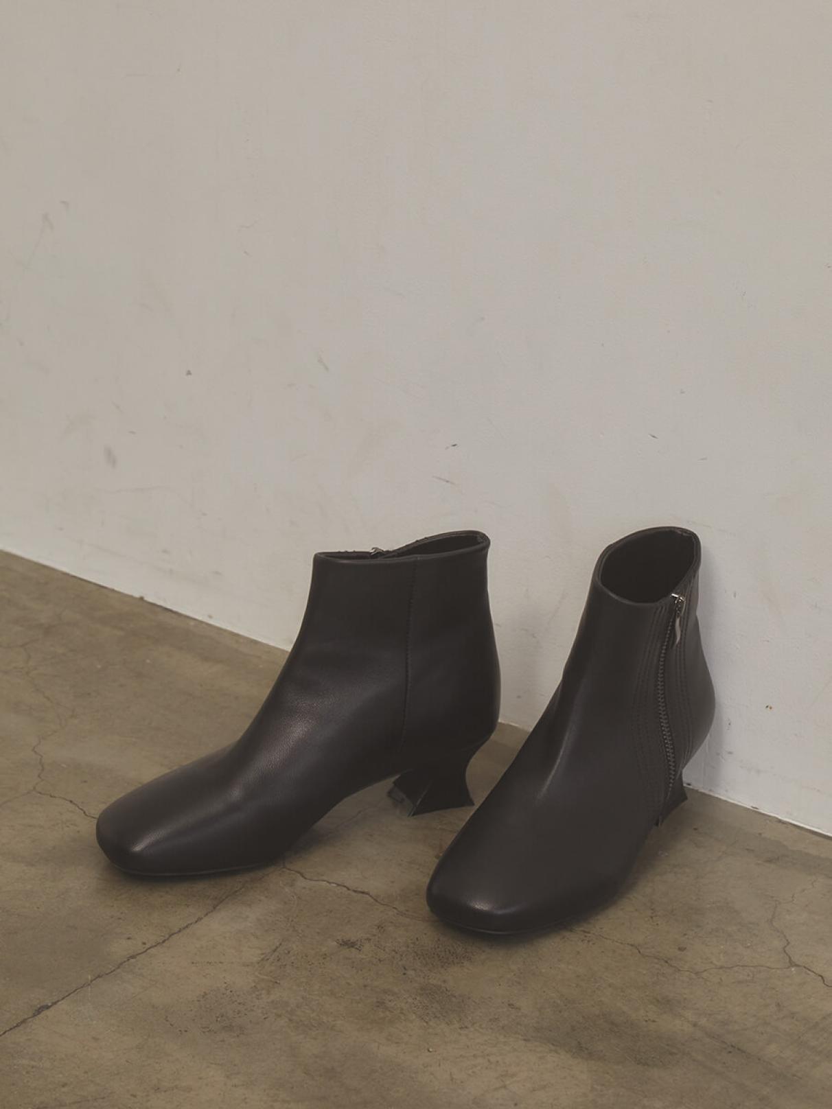 ラムレザースクエアショートブーツ - Aga - Aga｜YAMADAYA STORE