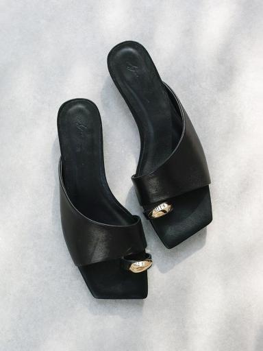 Agaxサンダル/ミュール