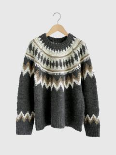 チャコールグレー