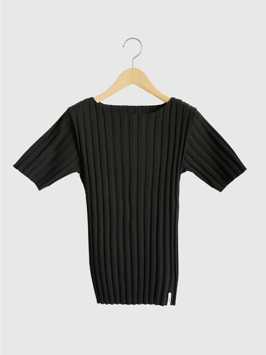 Wide rib short sleeve knit pullover