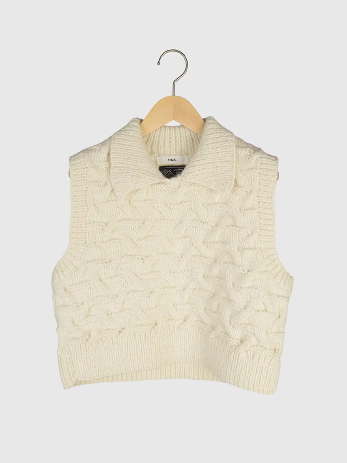 Cable hand knit vest - FIKA. - FIKA.｜YAMADAYA STORE