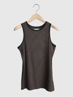 ダークブラウン