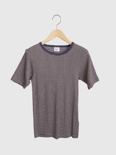 ダークネイビー