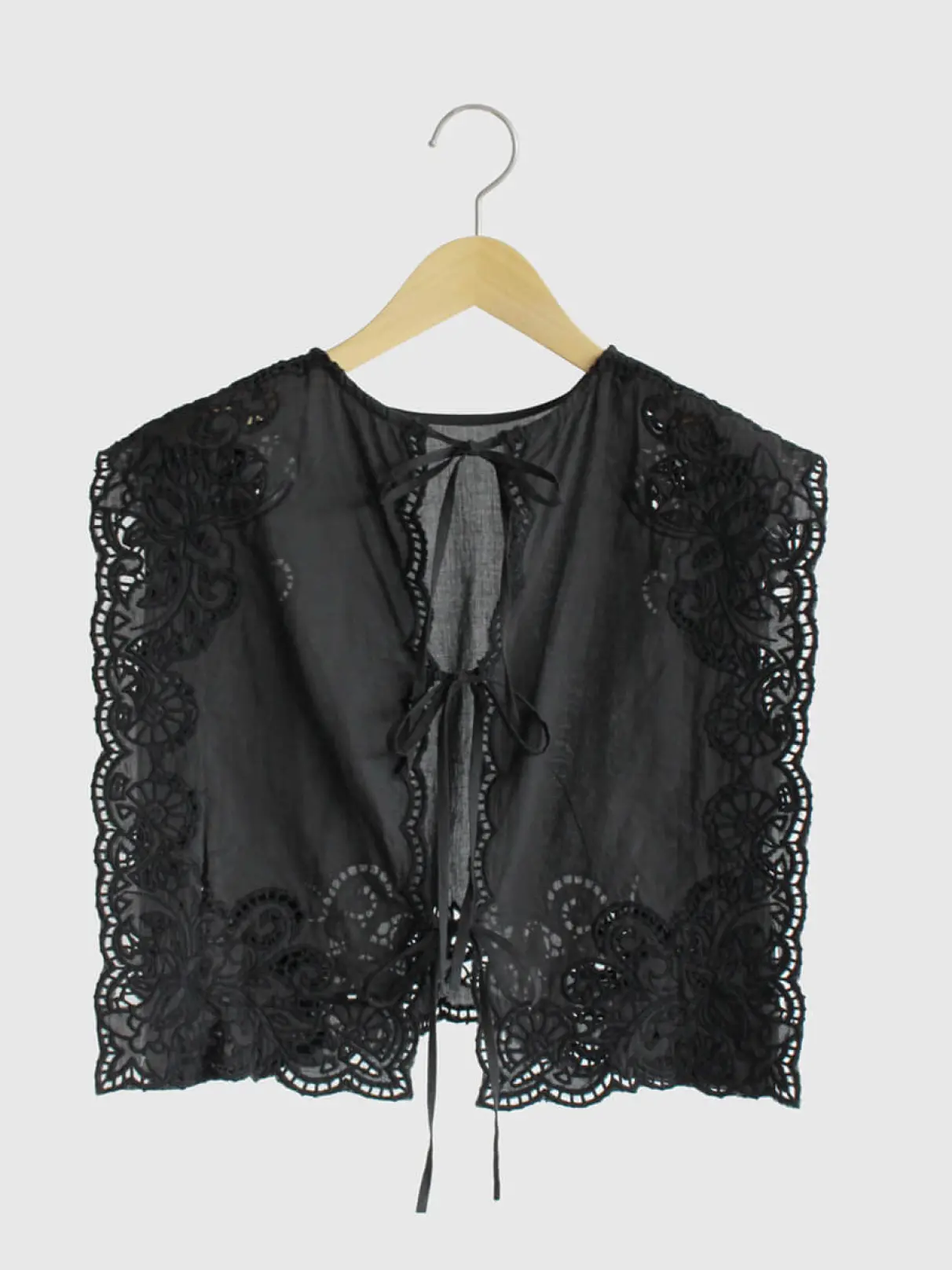 今日のみ値下げ アンヌーク★未使用★Cutwork Box Blouse Cutwork Box Blouse（シャツ/ブラウス）｜anuke（アンヌーク）の