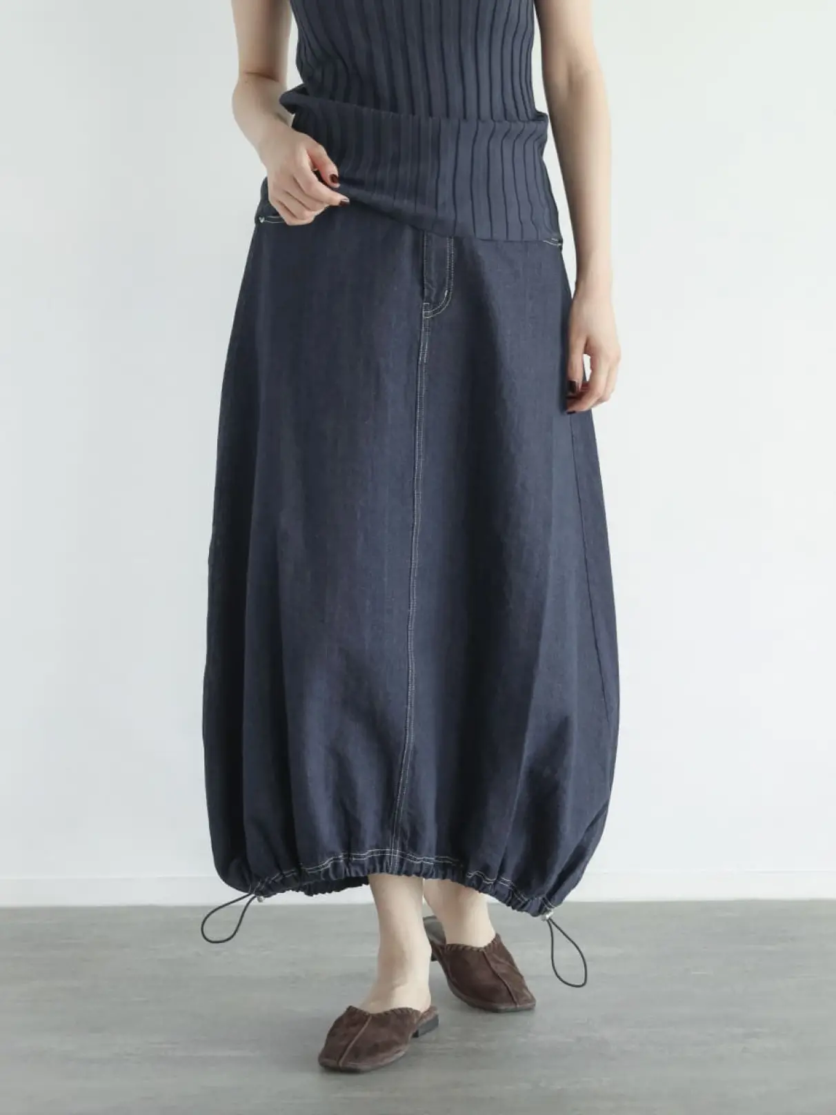 ★MAINBOOTH★Flower Denim Skirt(BEIGE)★正規品/韓国直送料込 0400021897837?wid=900