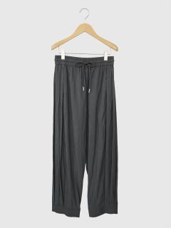 チャコールグレー