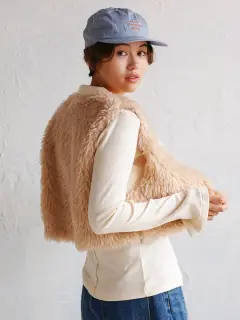 ヤマダヤ　FIKA. ファーベスト Sheep like fur vest - FIKA. - FIKA.｜YAMADAYA STORE