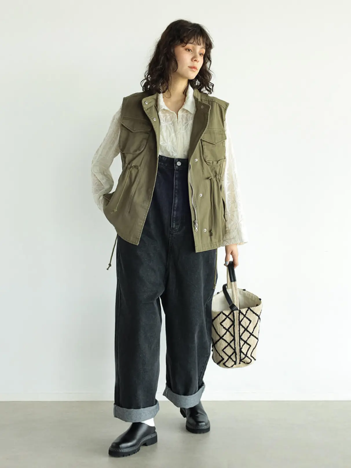 新品未使用 タグ付き ヤマダヤ フェンネル ジレ 　ネイビー 新品未使用 タグ付き ヤマダヤ フェンネル ジレ ネイビー FENNEL