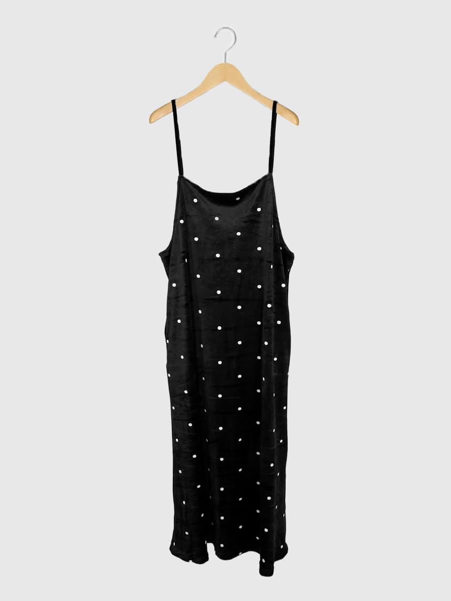 Brushed dot embroidered onepiece