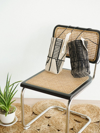 beejxショルダーバッグ