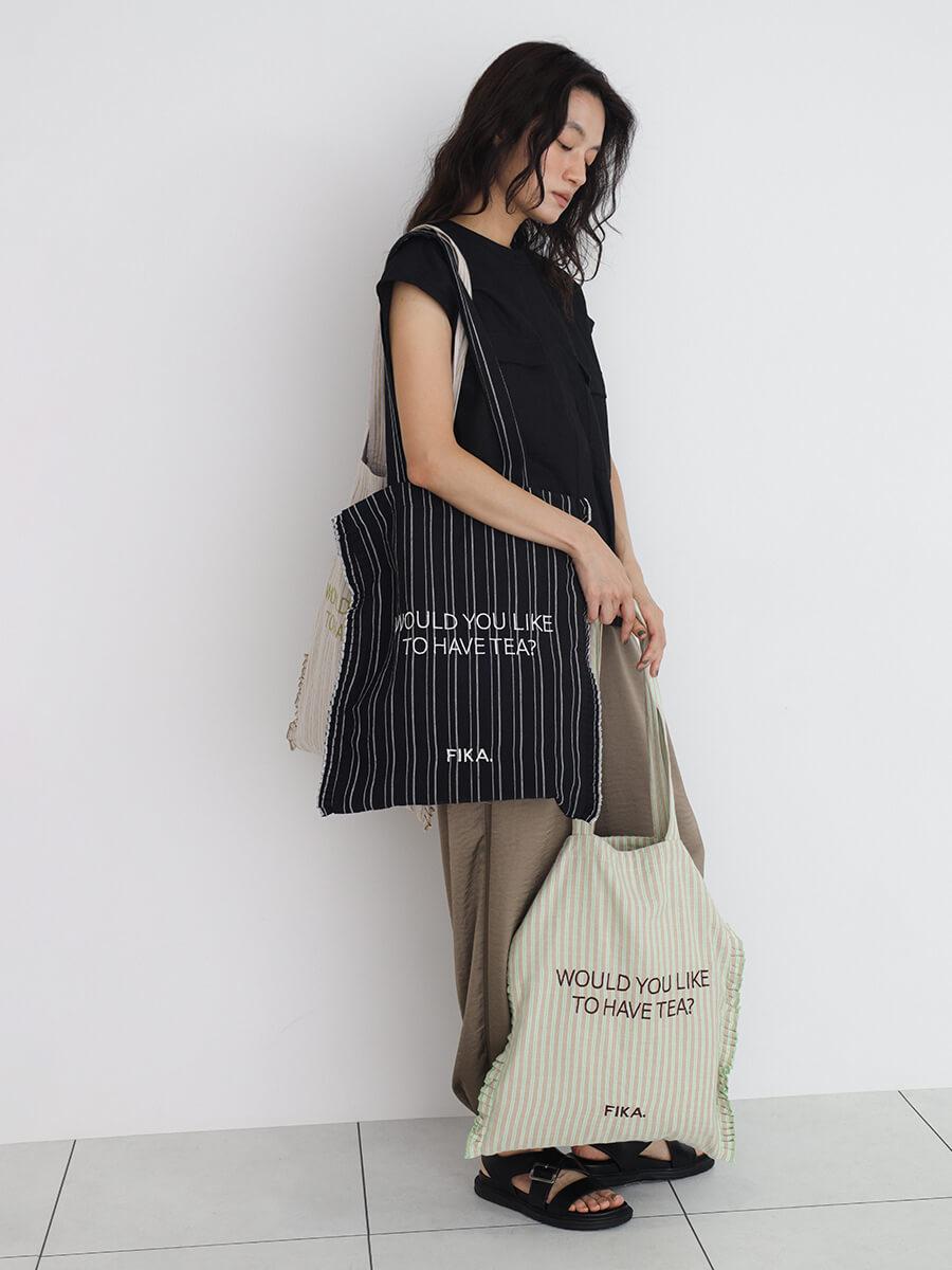 Striped gather tote bag