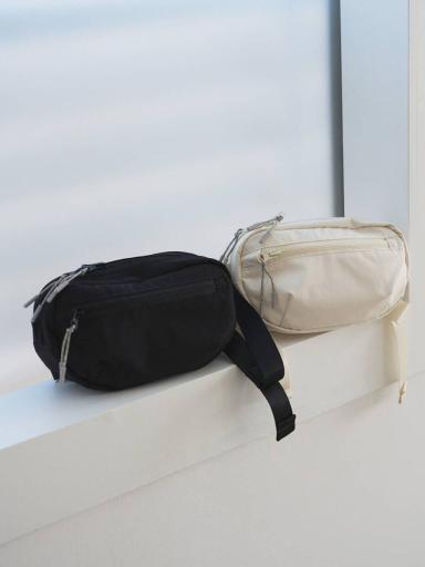 anukexショルダーバッグ