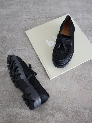 ARTESANOSxローファー