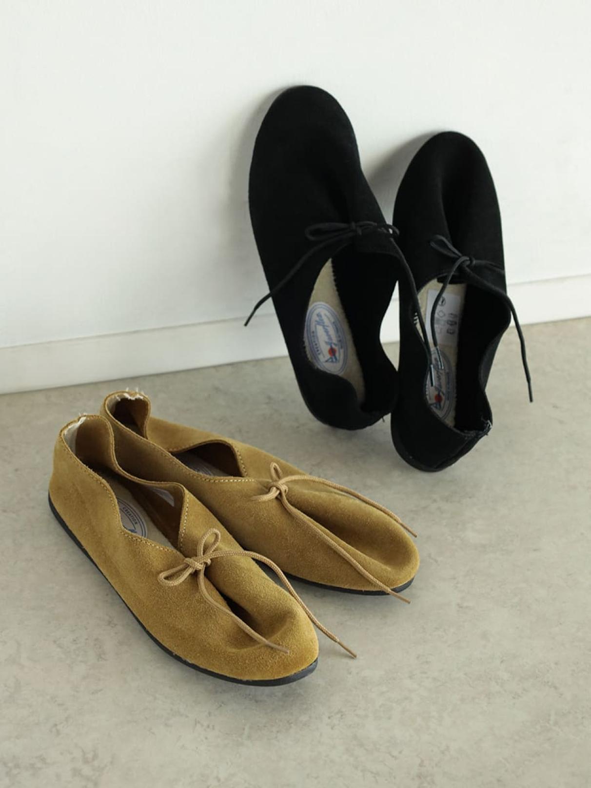 Suede gathered shoes - Javerflex - FIKA.｜YAMADAYA STORE