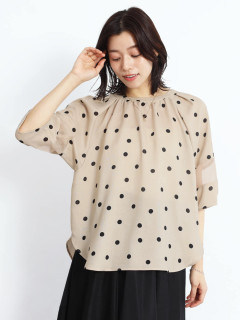 ベージュ　167cm