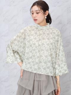 ベージュ　166cm