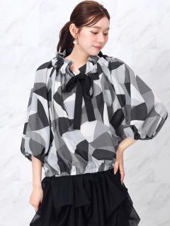 シロ　クロ　166cm