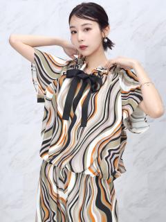 ベージュ　167cm