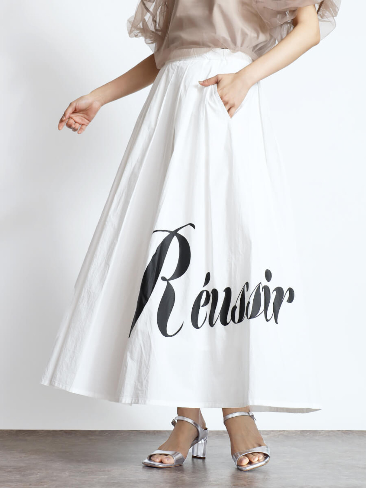 新品未使用　ヤマダヤ　FENNEL ロングフレアスカート FENNELのロングスカートの商品一覧｜ファッション通販のYAMADAYA