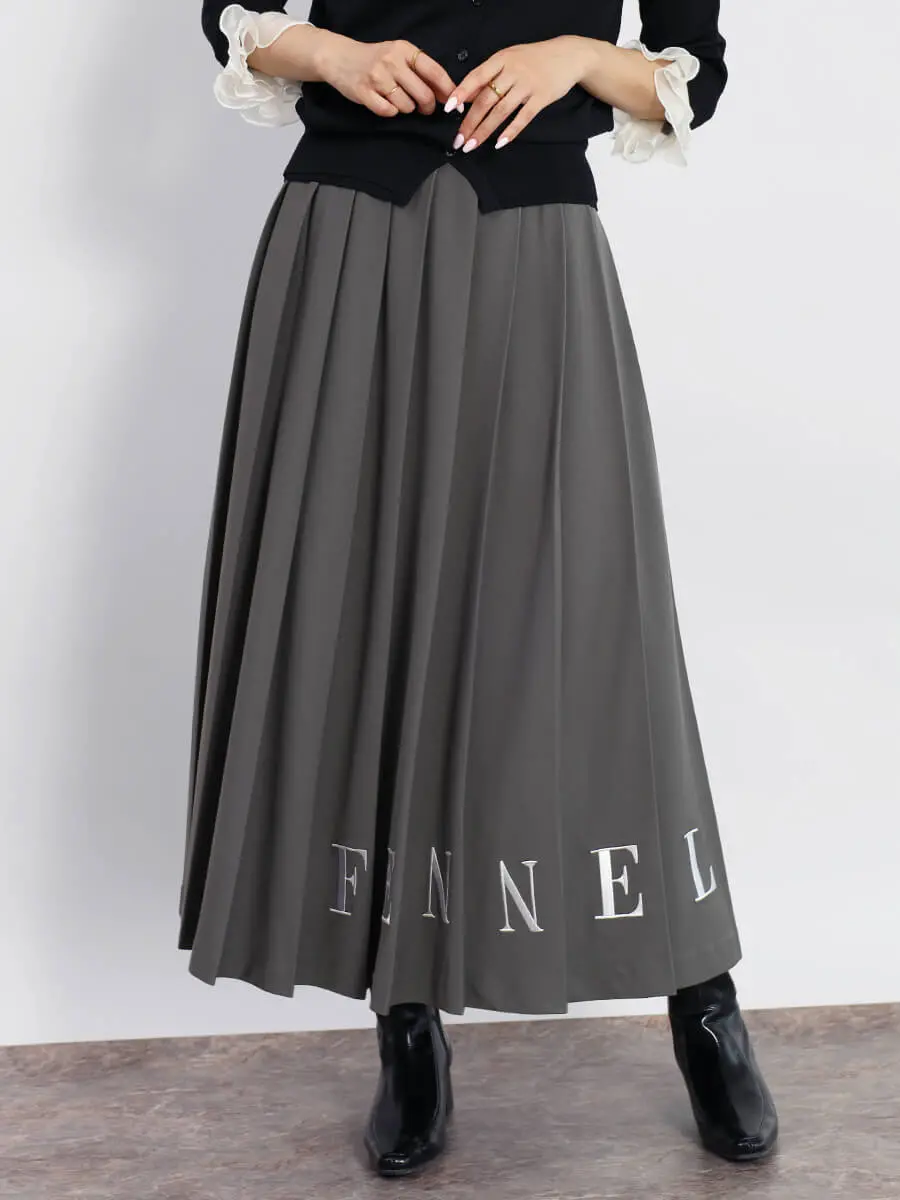 刺繍ロゴプリーツスカート - FENNEL - FENNEL｜YAMADAYA STORE