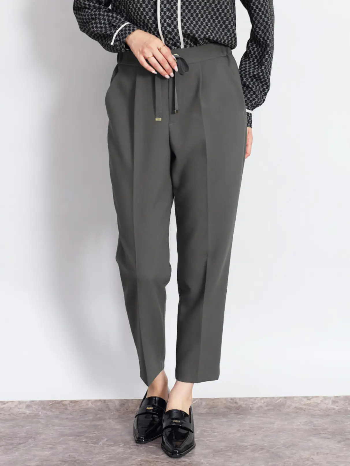 クロップドテーパードパンツ - FENNEL - FENNEL｜YAMADAYA STORE