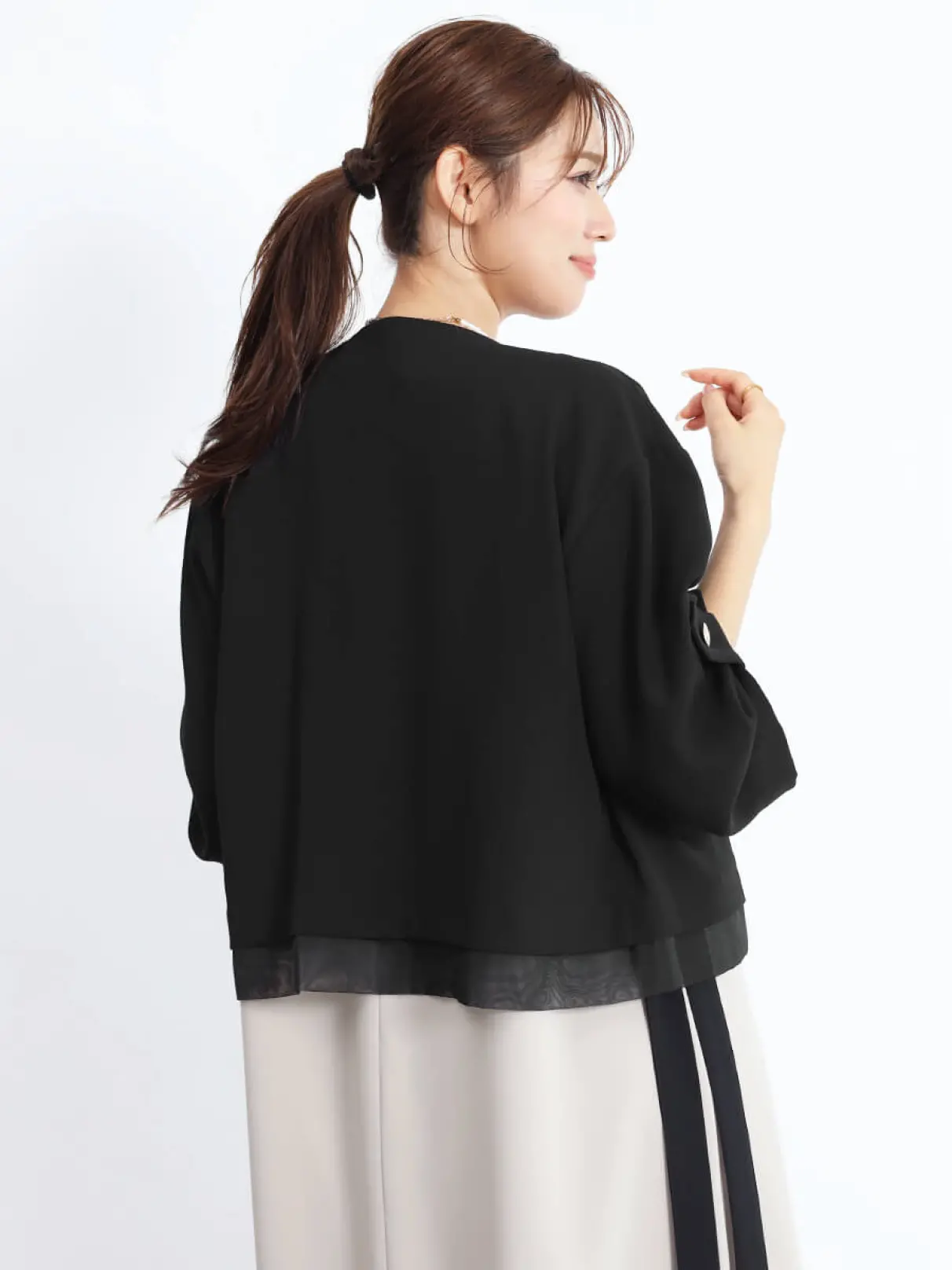 fennel フェンネル　ヤマダヤ　ラッフルスリーブノーカラージャケット袖フレア fennel フェンネル ヤマダヤ ラッフルスリーブノーカラー