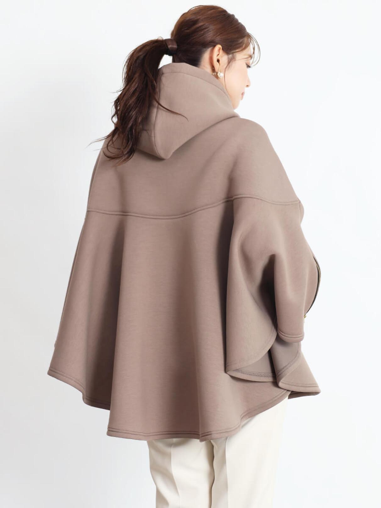 【新品未使用】ヤマダヤ フェンネル ファー付 フード ポンチョ ライトグレージュ 1-4_m.JPG