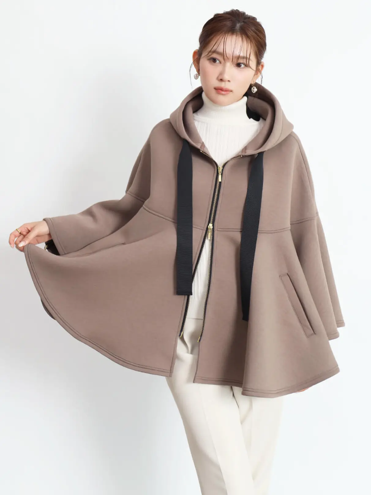 【美品】ジャンルイ シェレル　ケープ　ポンチョ　コート　高級　カシミヤ 美品】ジャンルイ シェレル ケープ ポンチョ コート 高級