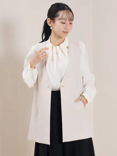 ノーカラー3WAYフリルジレ - FENNEL - FENNEL｜YAMADAYA STORE