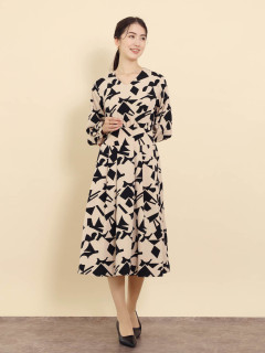 ベージュ　172cm