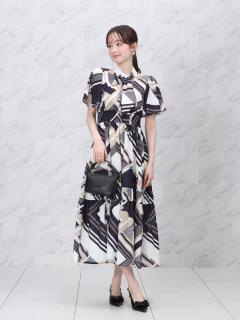 ベージュ　169cm