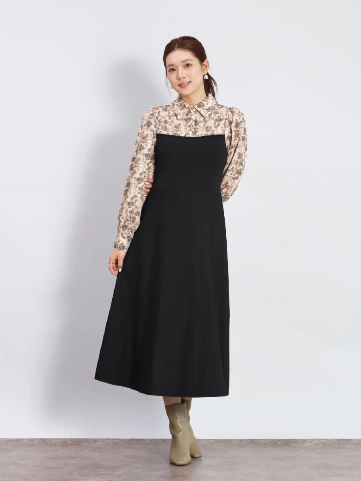 ◇【シャネル】カメリアが一杯！ブラックカラーニットワンピドレス＃３６（裏地付）◇ Chesty ワンピース カメリアニットワンピース : ZOZOTOWN Yahoo!店